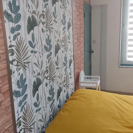 Holiday home La Petite Auxiloise *