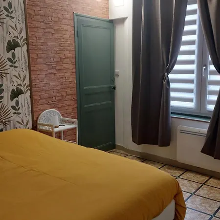 La Petite Auxiloise Holiday home